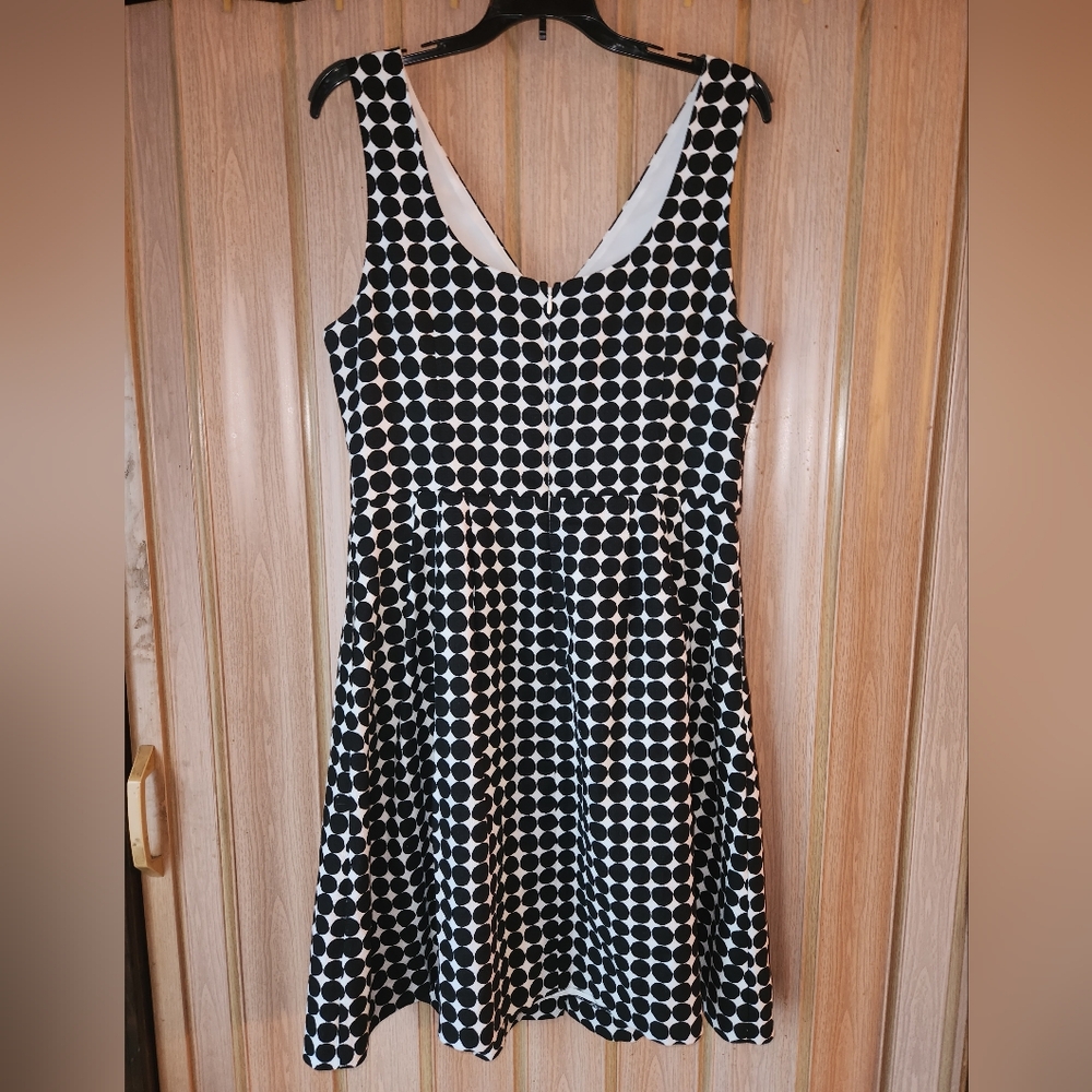 Banana Republic Black and White Polka Dot Mini Dress - Picture 6 of 9